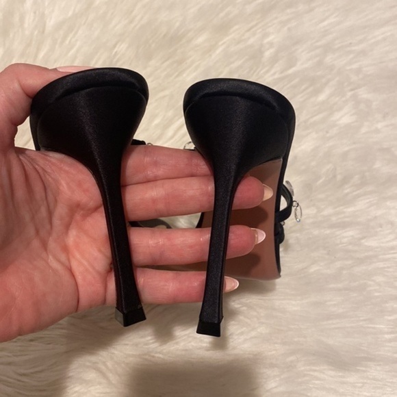 New Amina Muaddi Tina Satin Crystal Charm sandals size 37.5EU - Picture 9 of 14